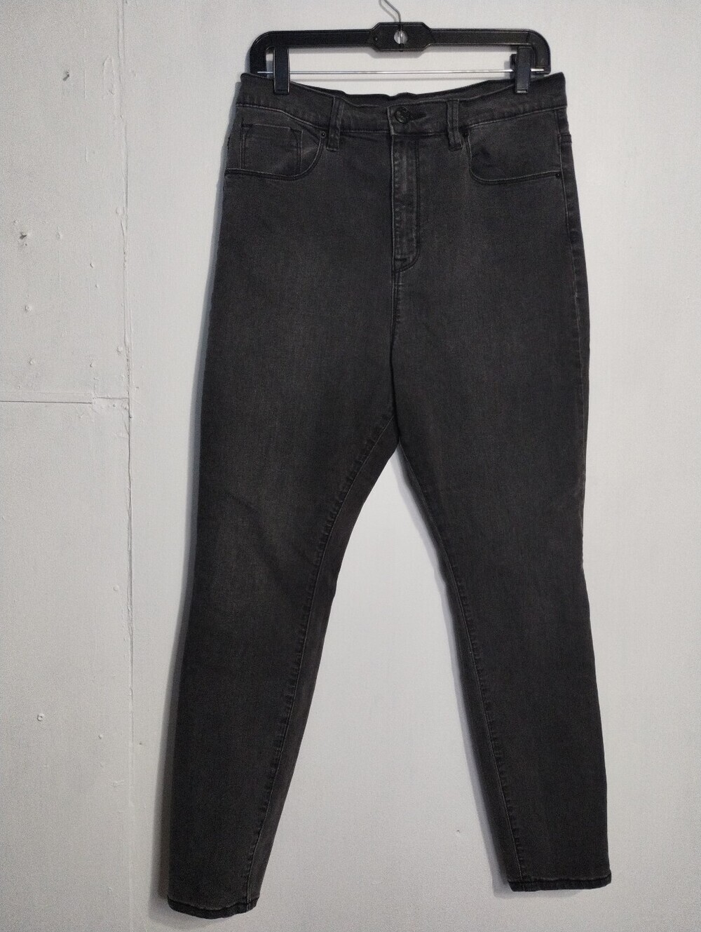 BDG High-Rise Charcoal Slim Jeans Size (32X29)